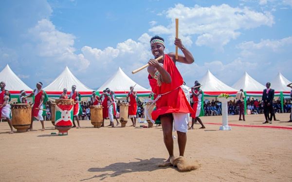 Gishora is one of the most important sites for the Royal Drummers of Burundi, a world-famous cultural tradition. Visitors can witness powerful drum performances that combine music, dance, and storytelling. The sanctuary features traditional royal palaces and offers a deep look into the sacred role of the drum in Burundian history. It is a vibrant and energetic celebration of the nation's spiritual and artistic identity.
