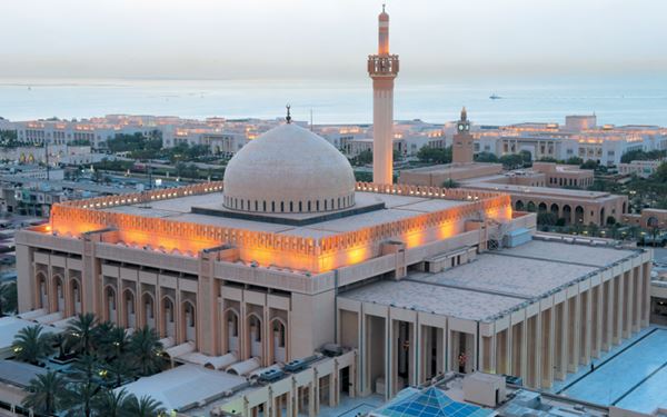 The Grand Mosque is a masterpiece of traditional Islamic architecture and the largest mosque in the country. It is famous for its massive prayer hall, intricate Andalusian tile work, and its grand dome. Guided tours provide insights into Islamic art and Kuwaiti culture. The mosque’s serene and majestic atmosphere makes it a significant spiritual and architectural landmark in Kuwait City.
