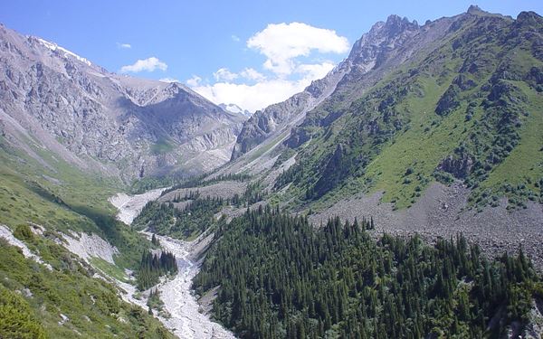 Located just outside Bishkek, Ala Archa is a spectacular alpine park in the Tian Shan mountains. It features rugged peaks, rushing rivers, and glaciers accessible via well-marked trails. It is a favorite for both casual hikers and serious climbers. The park’s dramatic mountain scenery and fresh air offer a quick and majestic escape into the wild heart of Kyrgyzstan’s high-altitude nature.