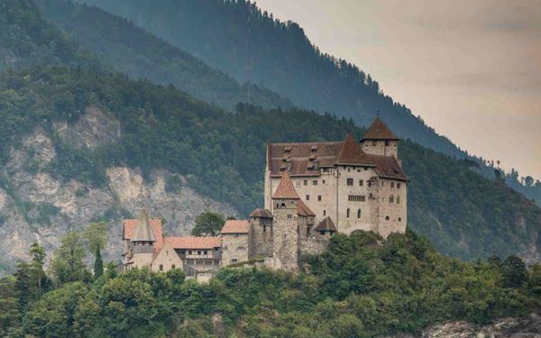 Gutenberg Castle is a well-preserved fortress located on a hill in the town of Balzers. Unlike Vaduz Castle, parts of its grounds and chapel are open to the public during certain events. The castle’s dramatic silhouette against the mountains and the surrounding vineyards make it a picturesque landmark. It reflects the medieval history of the Rhine Valley and offers a charming look into the principality’s past.