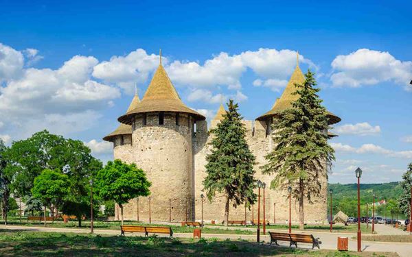 Soroca Fortress is a well-preserved medieval fortification located on the banks of the Dniester River. Built in the late 15th century, its unique circular design with five bastions was a crucial part of the country's defensive system. Exploring the fortress and the nearby "Gypsy Hill" with its eclectic mansions offers a fascinating look at the military history and the diverse cultural tapestry of northern Moldova.