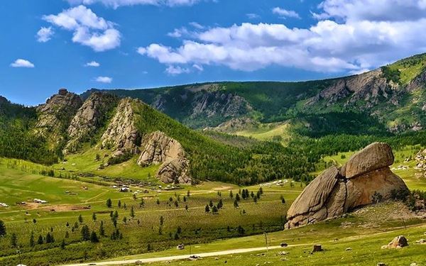 Located near Ulaanbaatar, Terelj National Park is famous for its unique rock formations, such as "Turtle Rock," and the stunning Aryapala Initiation Center monastery. Visitors can experience traditional nomadic life by staying in a "Ger" (yurt) and enjoying activities like archery and horse riding. The park’s combination of jagged granite mountains and lush valleys offers a perfect and accessible introduction to the Mongolian wilderness.