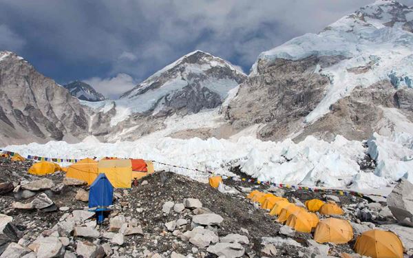 Everest Base Camp is the ultimate destination for trekkers, offering a close-up view of the world’s highest peak. The journey through the Khumbu Valley passes through Sherpa villages and ancient monasteries. It is a challenging but life-changing adventure that rewards visitors with jaw-dropping Himalayan scenery and a profound sense of accomplishment at the foot of Mount Everest.