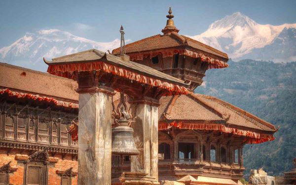 Kathmandu Durbar Square is the historic heart of Nepal’s capital, filled with ancient palaces, courtyards, and pagoda-style temples. As a UNESCO World Heritage site, it showcases the incredible woodcarving and architectural skills of the Newar craftsmen. The square is a vibrant living museum where traditional festivals and royal history continue to shape the city’s identity.