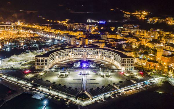 Piazza della Libertà is the heart of San Marino's historic center, featuring the Palazzo Pubblico (Government Building) and the Statue of Liberty. Visitors can watch the Changing of the Guard ceremony during the summer months. Surrounded by cafes and historic architecture, the square is the central hub for public life and a symbol of the democratic traditions of the world's oldest republic.