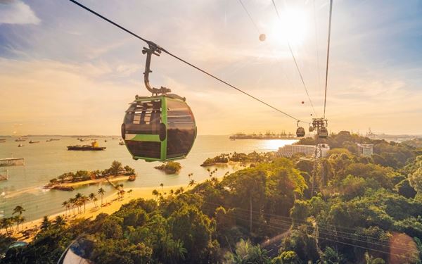 Sentosa is a premier island resort getaway in Singapore, home to Universal Studios, the S.E.A. Aquarium, and beautiful man-made beaches. It offers a wide range of attractions for families and adventure seekers alike. From cable car rides with panoramic views to vibrant beach clubs, Sentosa is a self-contained paradise designed for fun, relaxation, and world-class entertainment.