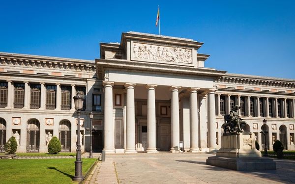 The Prado Museum in Madrid is one of the world's premier art galleries, housing an extensive collection of European masterpieces. It features significant works by Spanish greats such as Velázquez, Goya, and El Greco. For art enthusiasts, it is an essential destination that provides a profound look into the evolution of Western art and the rich cultural history of the Spanish Empire.