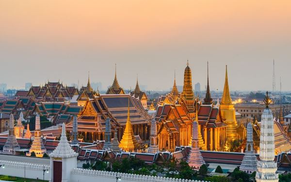 The Grand Palace is a dazzling complex of golden temples and royal halls that has served as the official residence of the Kings of Thailand since 1782. It is home to the sacred Emerald Buddha. The intricate mosaics, gilded spires, and traditional Thai architecture are breathtaking. It stands as the spiritual and ceremonial heart of the nation, reflecting the exquisite craftsmanship and royal heritage of Thailand.